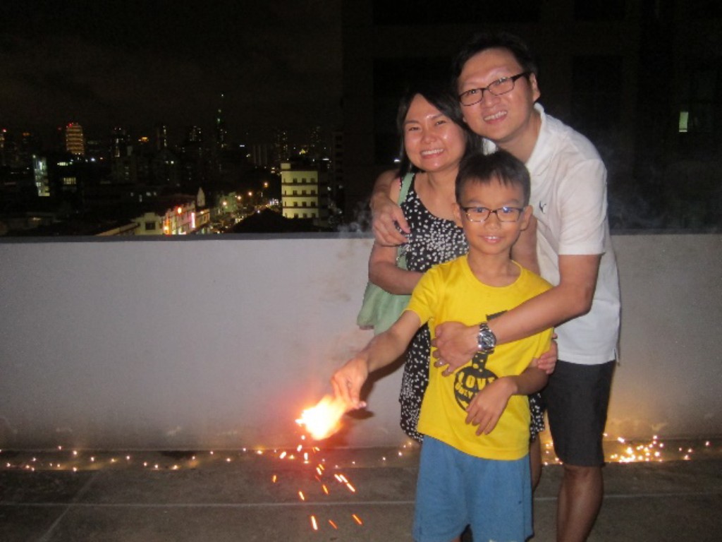 Mid-Autumn Family Bonding 1